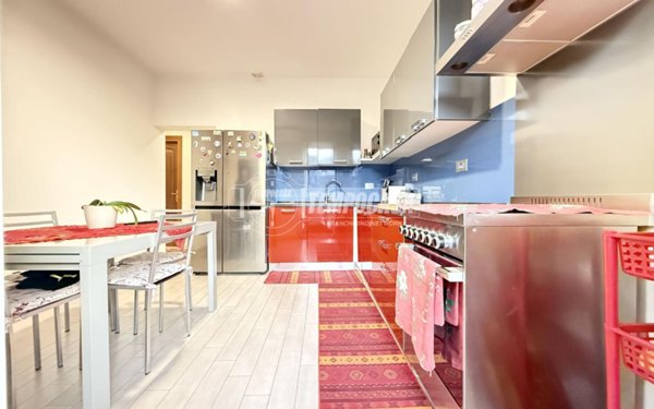 appartamento in vendita a Genova in zona Bolzaneto