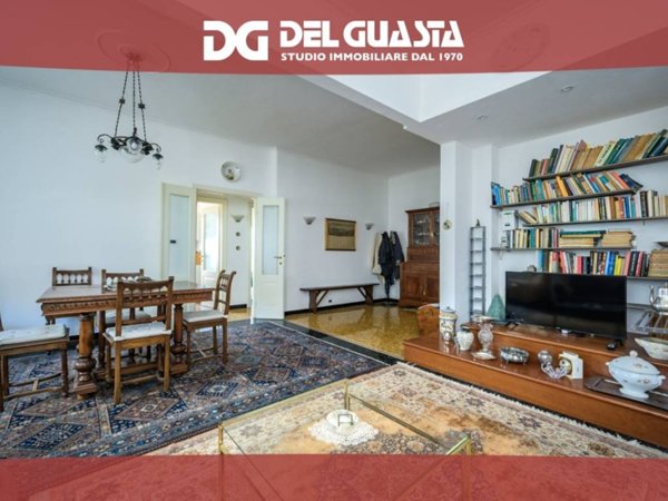 appartamento in vendita a Genova in zona Sampierdarena