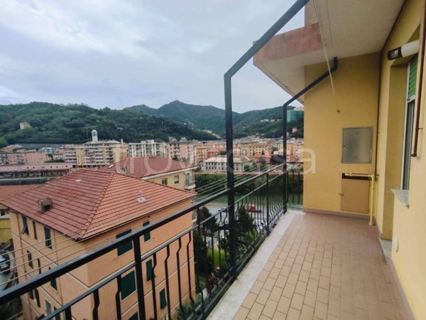 appartamento in vendita a Genova in zona Bolzaneto