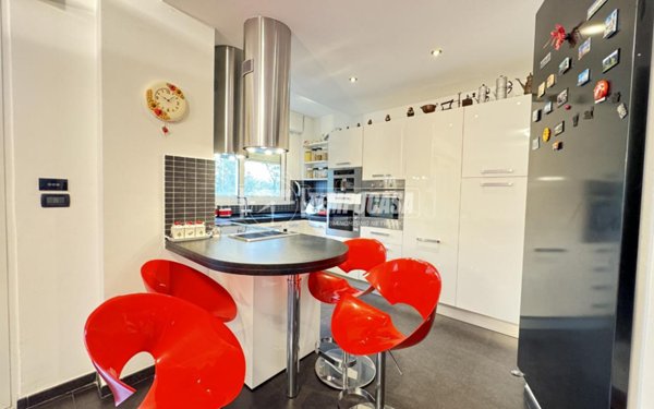 appartamento in vendita a Genova in zona Begato