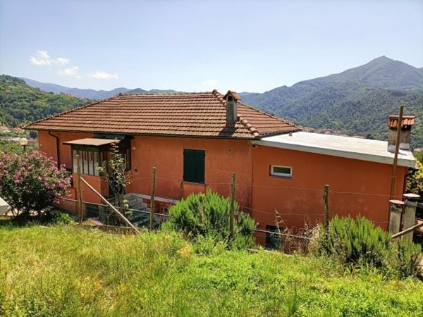 casa indipendente in vendita a Genova in zona Bolzaneto