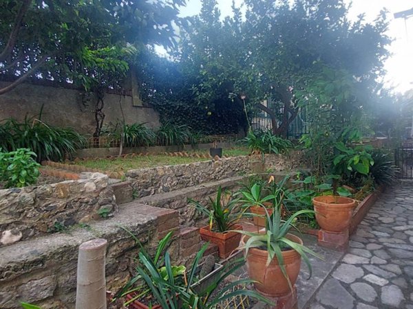 appartamento in vendita a Genova in zona Borzoli