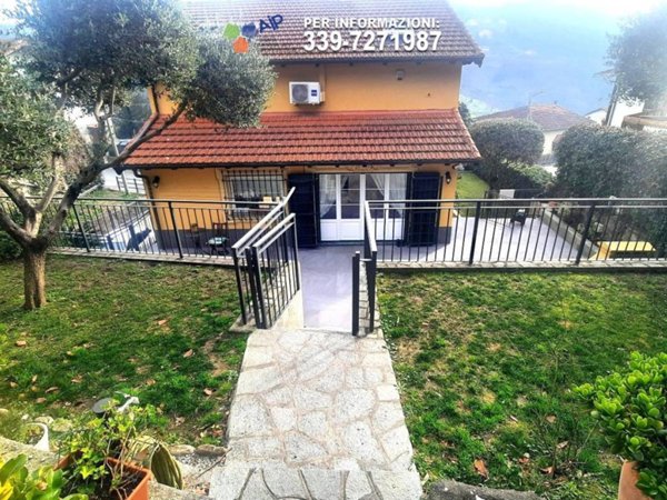 casa indipendente in vendita a Genova in zona Rivarolo