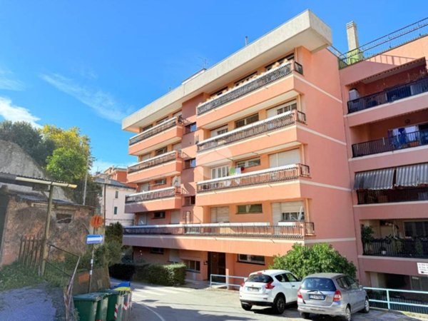 appartamento in vendita a Genova in zona Sestri Ponente