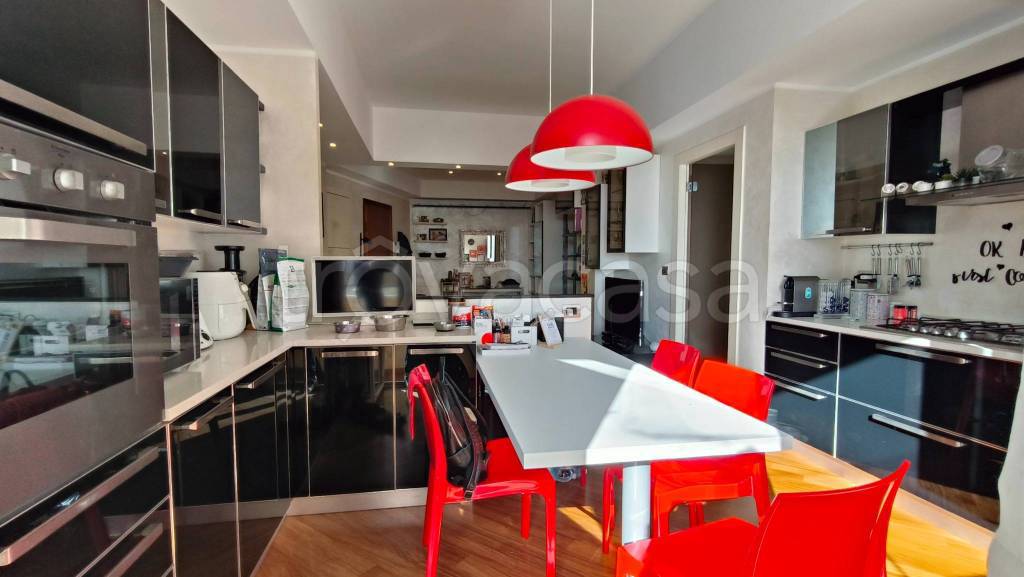 appartamento in vendita a Genova in zona Pegli