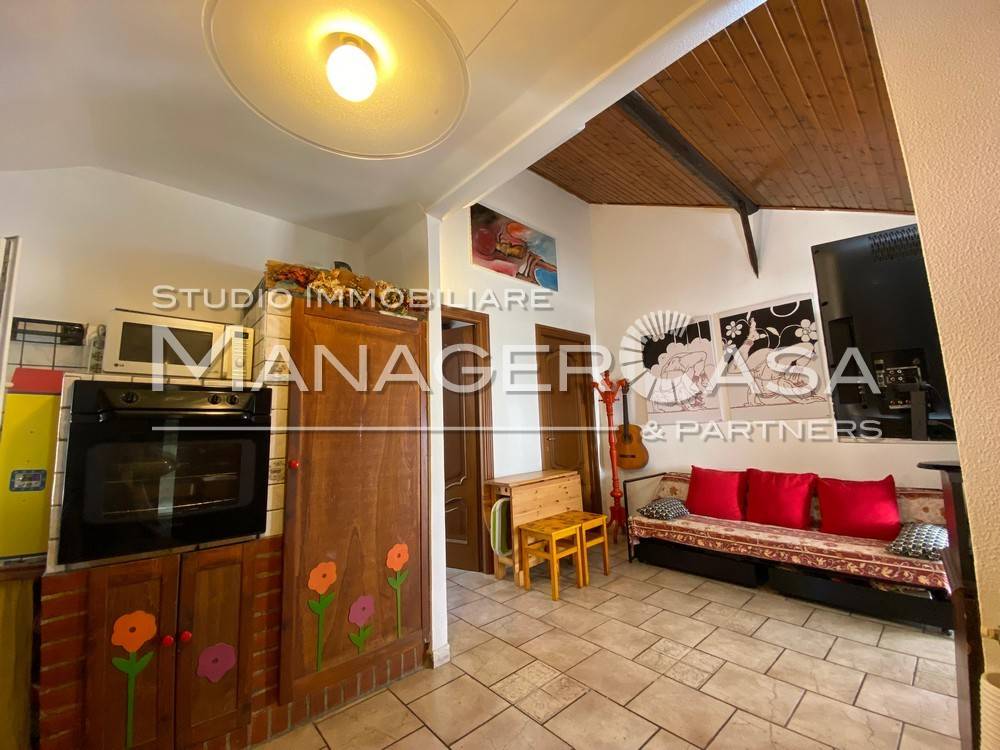 appartamento in vendita a Genova in zona Quezzi