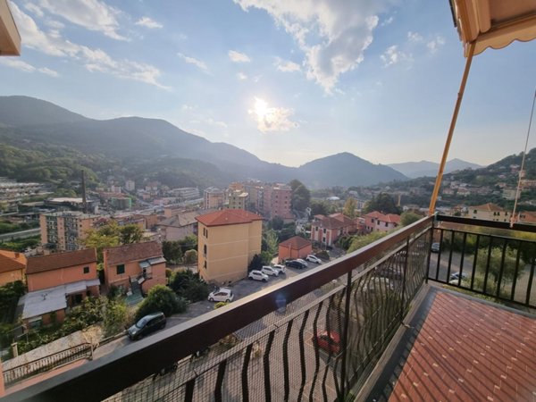 appartamento in vendita a Genova in zona Struppa