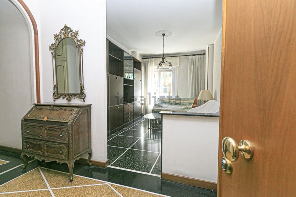 appartamento in vendita a Genova in zona Sampierdarena