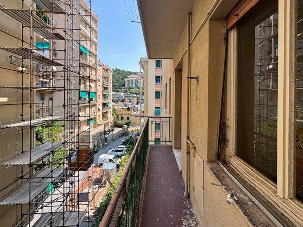 appartamento in vendita a Genova in zona Marassi