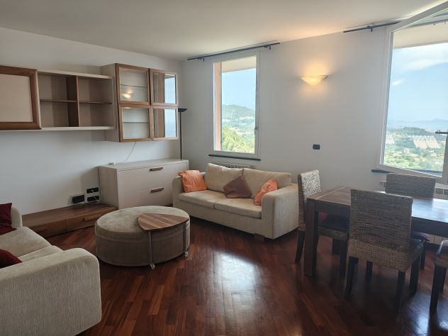 appartamento in vendita a Genova in zona Voltri