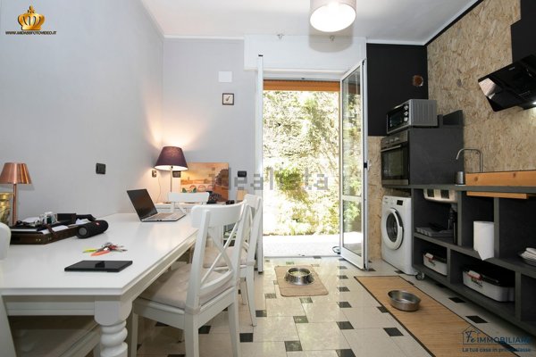 appartamento in vendita a Genova in zona Quezzi