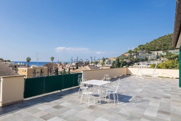 appartamento in vendita a Genova in zona Nervi