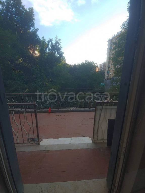 appartamento in vendita a Genova in zona Sestri Ponente