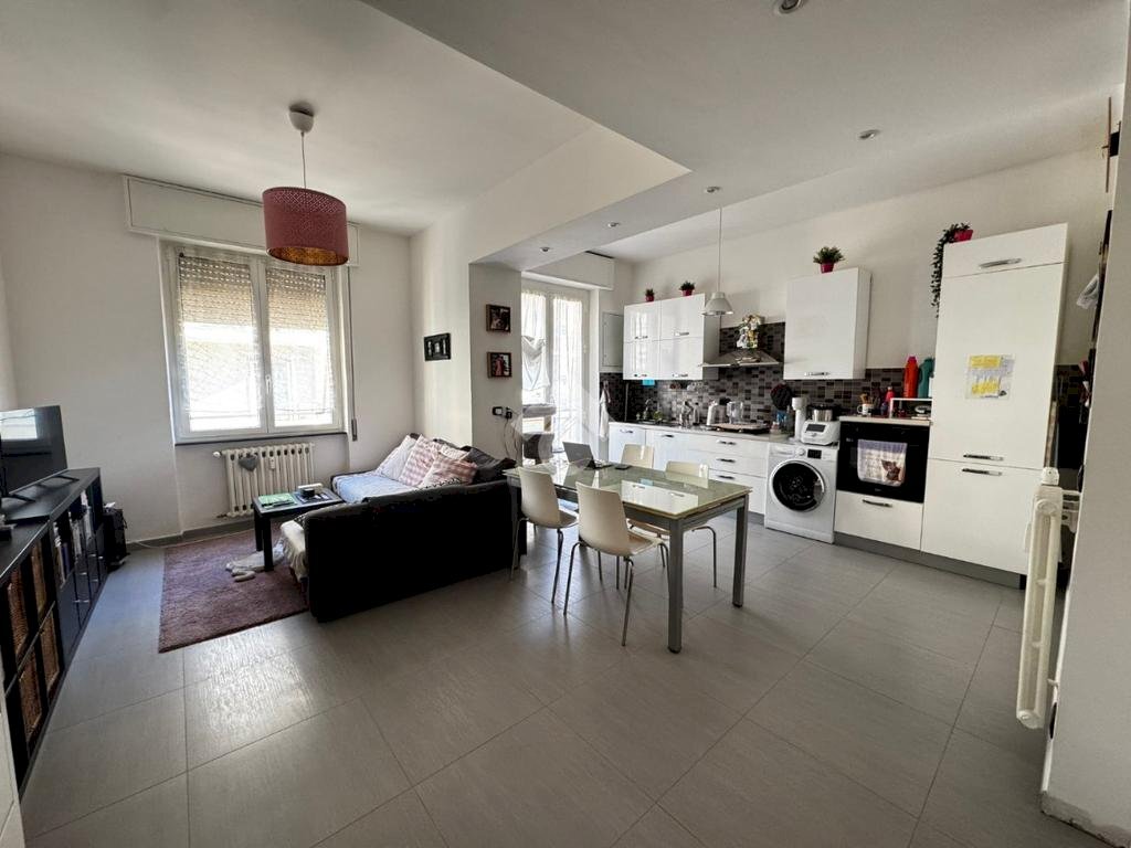 appartamento in vendita a Genova in zona Sampierdarena