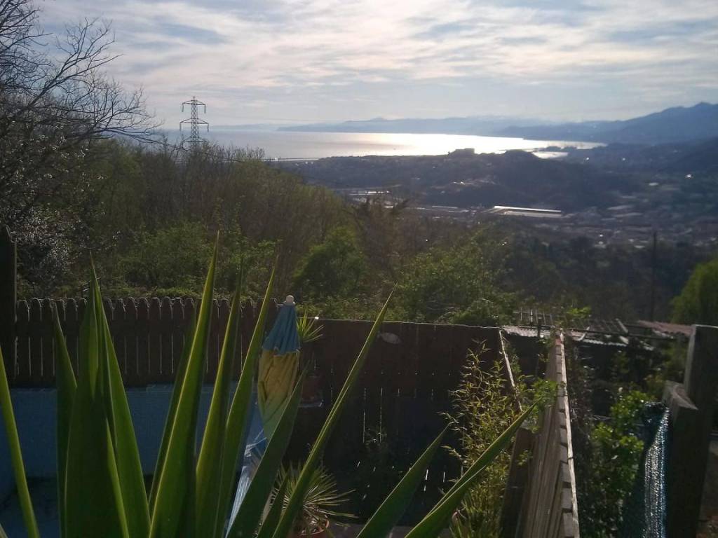 appartamento in vendita a Genova in zona Pontedecimo