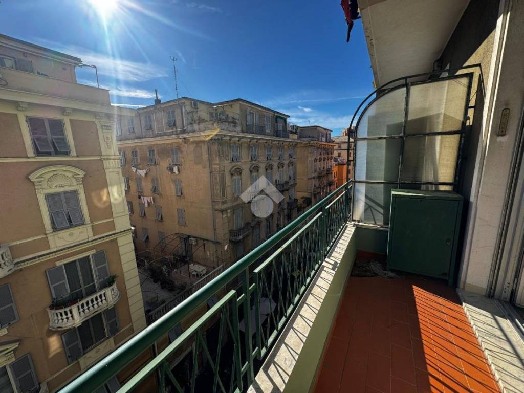 appartamento in vendita a Genova in zona Sampierdarena