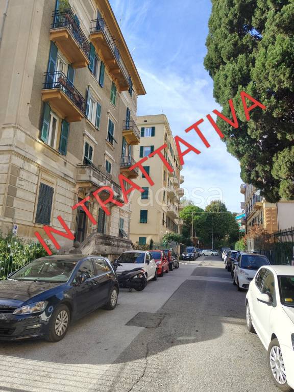 appartamento in vendita a Genova in zona Albaro
