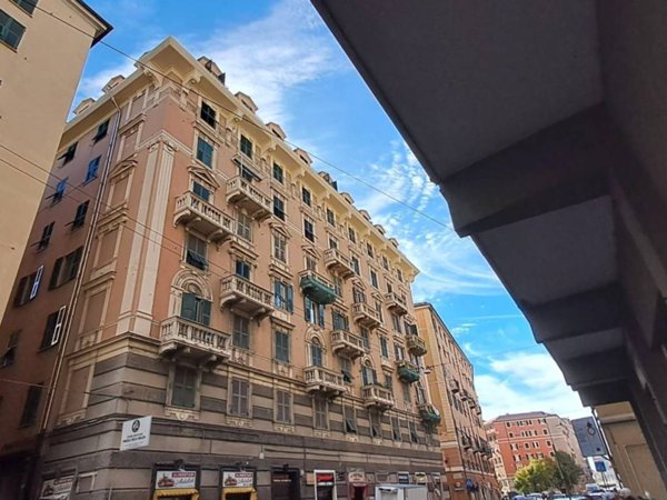 appartamento in vendita a Genova in zona Sampierdarena