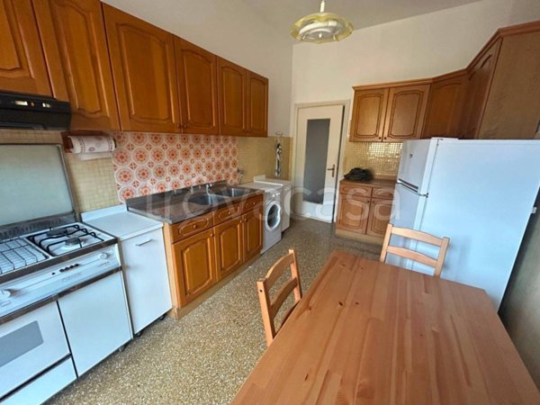 appartamento in vendita a Genova in zona Sestri Ponente