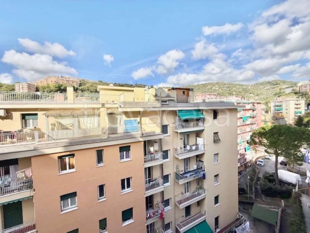 appartamento in vendita a Genova in zona Quezzi