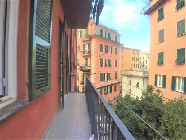 appartamento in vendita a Genova in zona Carignano