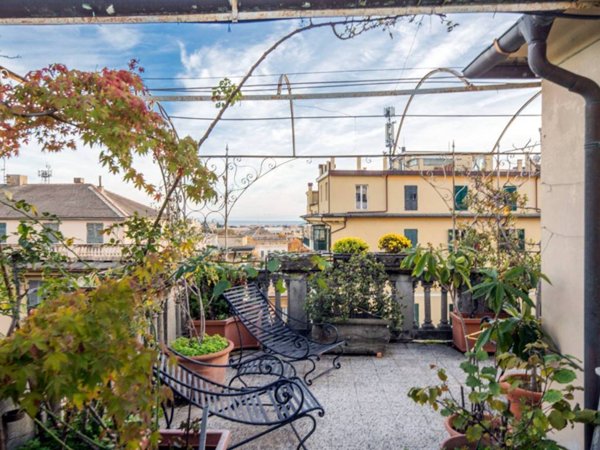 appartamento in vendita a Genova in zona Castelletto