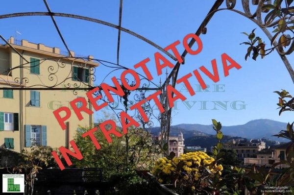 appartamento in vendita a Genova in zona Castelletto