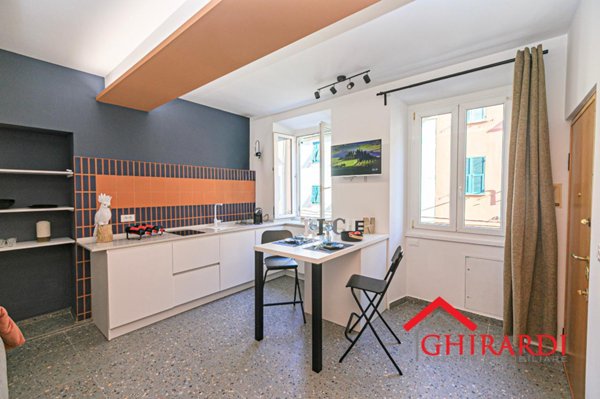 appartamento in vendita a Genova in zona Sestri Ponente