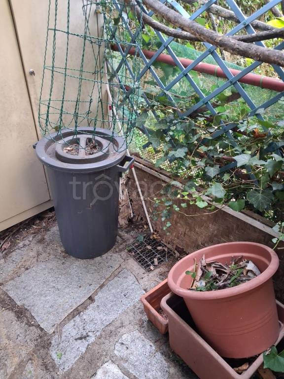 appartamento in vendita a Genova in zona Quezzi