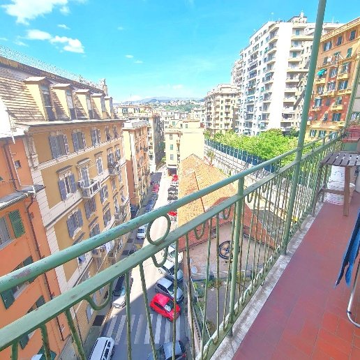 appartamento in vendita a Genova in zona Sampierdarena