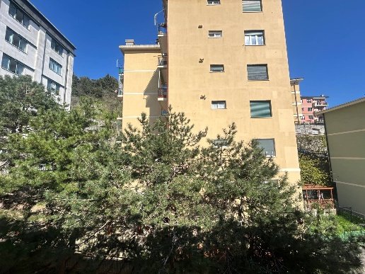 appartamento in vendita a Genova in zona Oregina