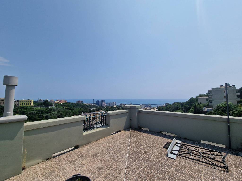 appartamento in vendita a Genova in zona Sampierdarena