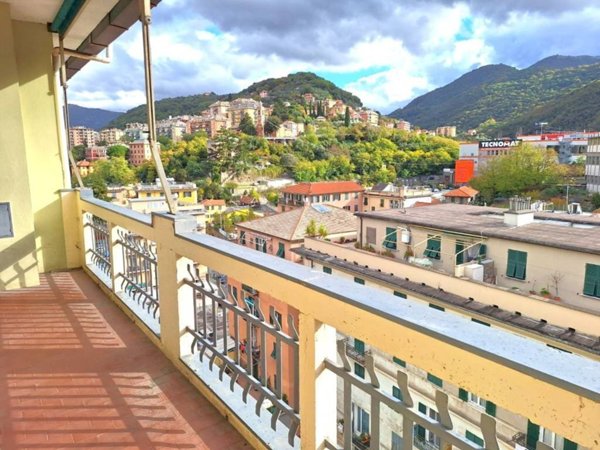 appartamento in vendita a Genova in zona Molassana