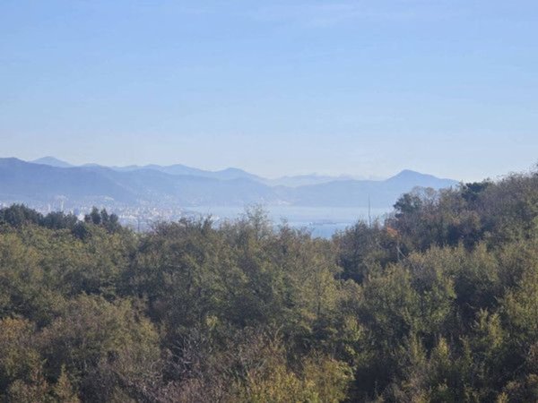 casa indipendente in vendita a Genova in zona Crevari