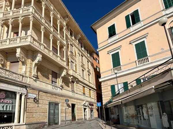 appartamento in vendita a Genova in zona Pegli