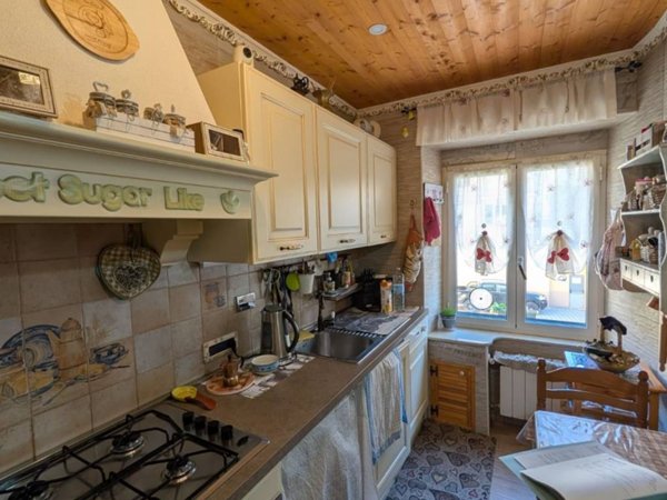 appartamento in vendita a Genova in zona Certosa