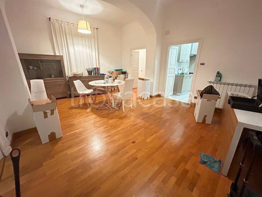 appartamento in vendita a Genova in zona Sestri Ponente