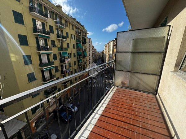 appartamento in vendita a Genova in zona Sampierdarena
