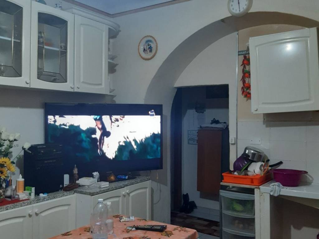 appartamento in vendita a Genova in zona Rivarolo