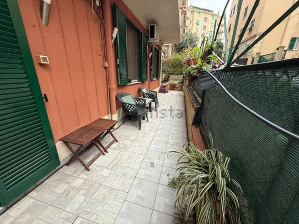 appartamento in vendita a Genova in zona Sestri Ponente