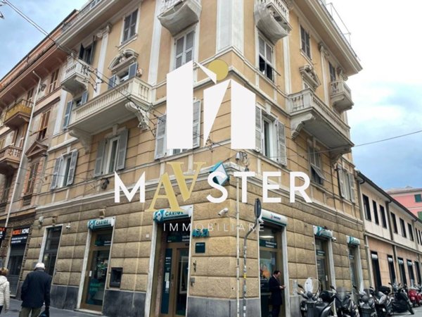appartamento in vendita a Genova in zona Sestri Ponente
