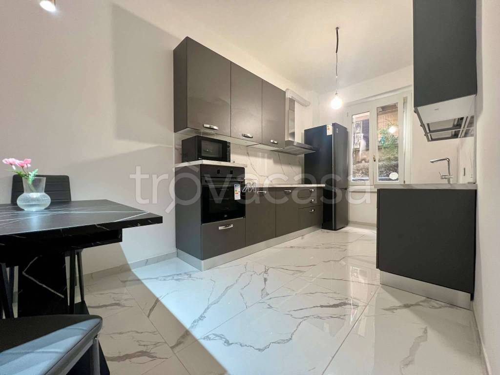 appartamento in vendita a Genova in zona Sampierdarena