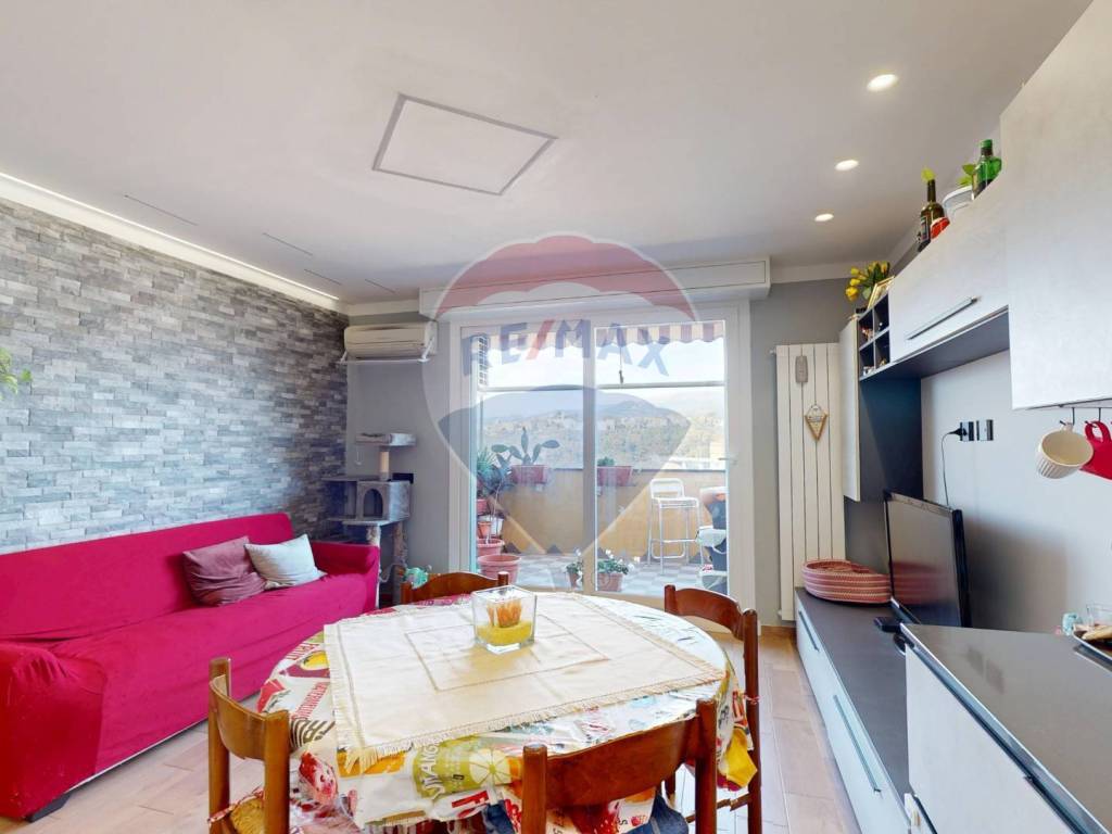 appartamento in vendita a Genova in zona Sampierdarena