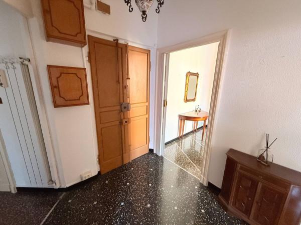 appartamento in vendita a Genova in zona Palmaro / Pra'