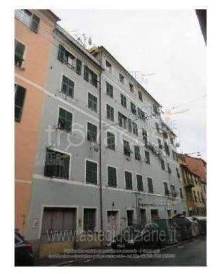 appartamento in vendita a Genova in zona Rivarolo