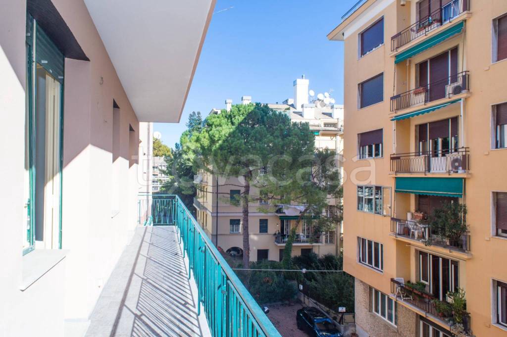 appartamento in vendita a Genova in zona Albaro