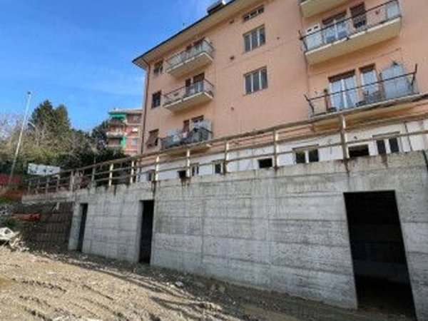appartamento in vendita a Genova in zona Molassana