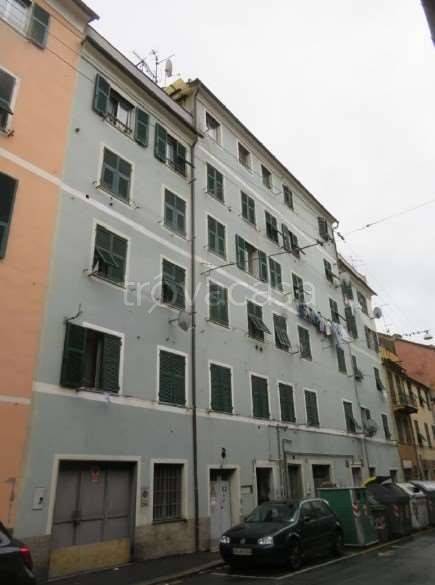 appartamento in vendita a Genova in zona Rivarolo