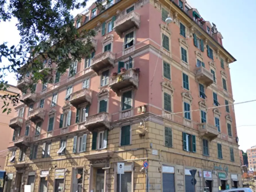 appartamento in vendita a Genova in zona Marassi