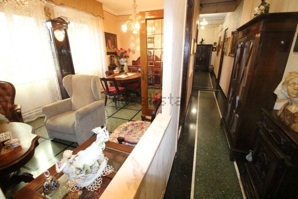 appartamento in vendita a Genova in zona Palmaro / Pra'